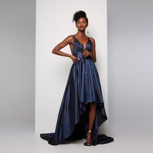 Fame and Partners Navy Blue Gown (6) NWT